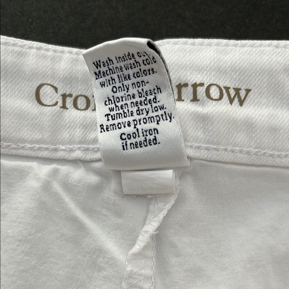 Elegant White Croft & Barrow Denim Skirt - Picture 8 of 9
